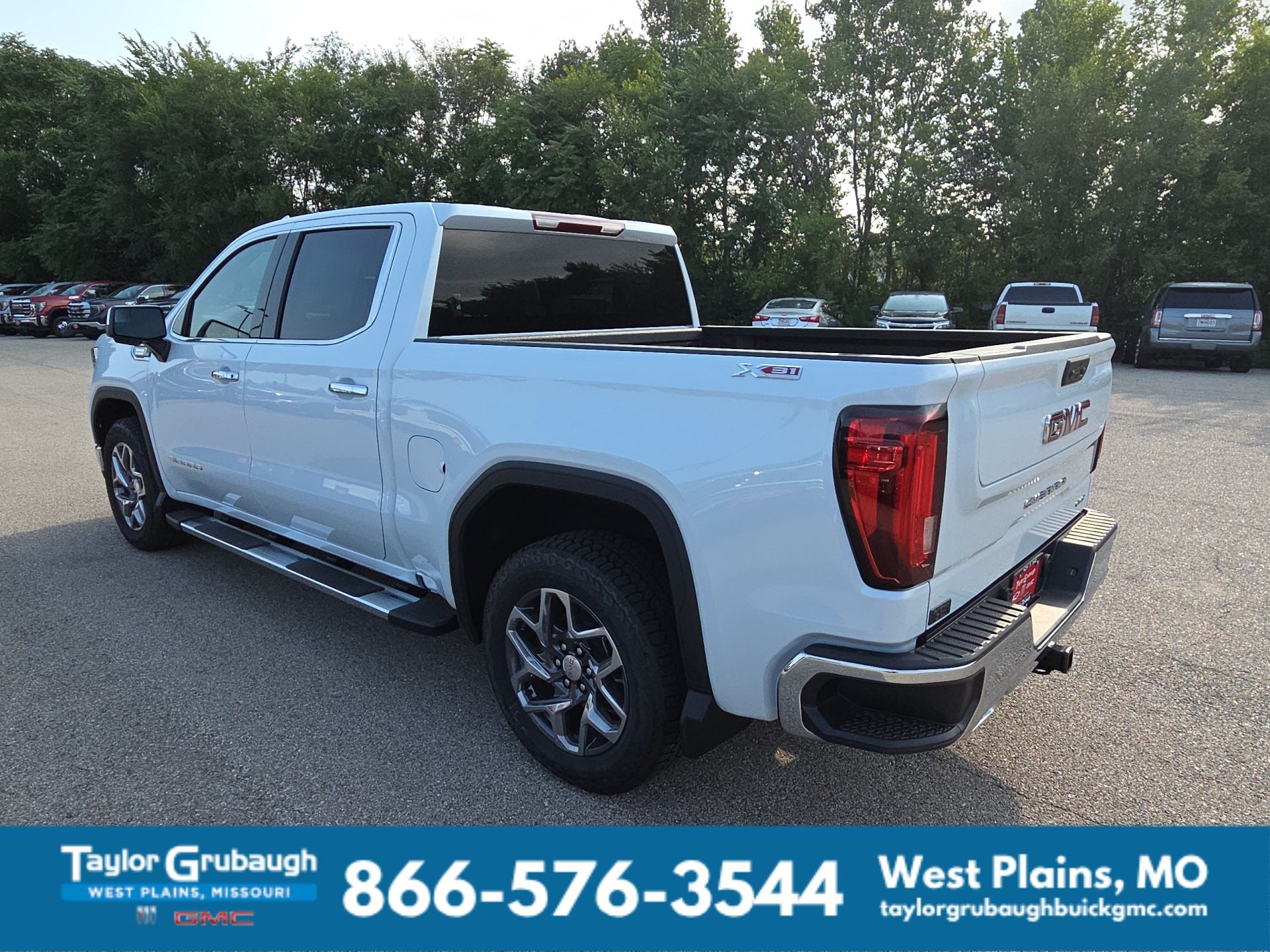 2026 GMC Sierra 1500 SLT - Photo 6