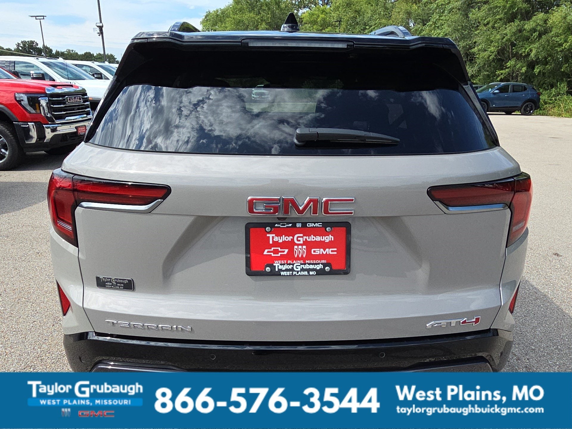 2027 GMC Terrain AT4 - Photo 7