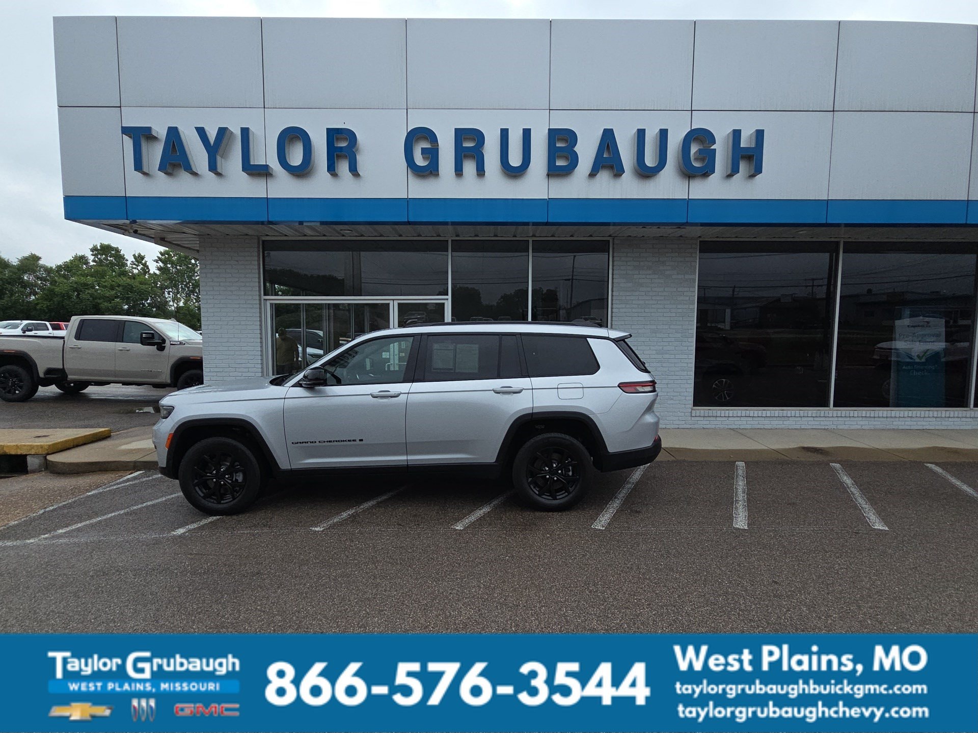 Silver 2024 Jeep Grand Cherokee L SUV / Crossover Four-Wheel Drive Automatic