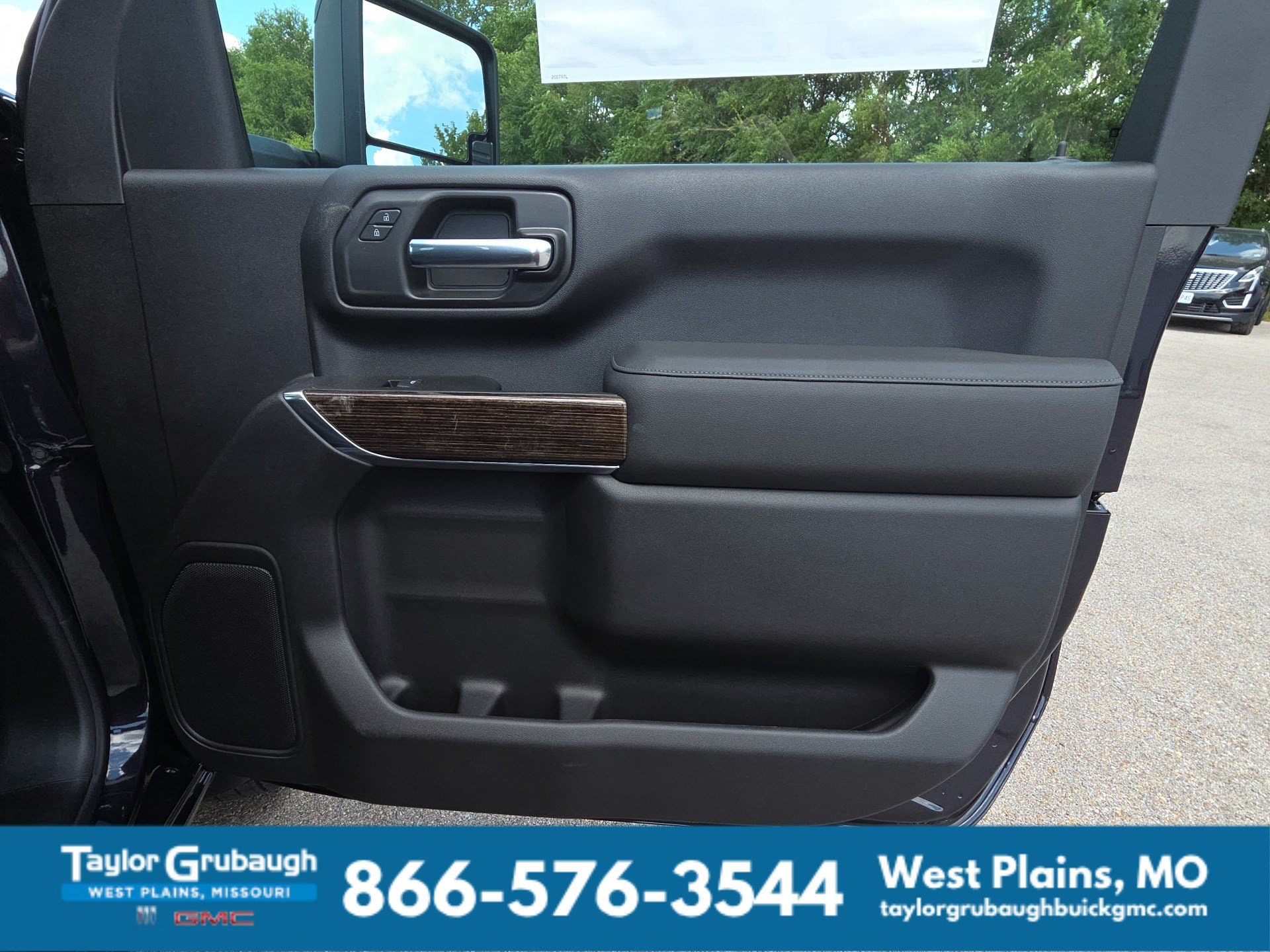2026 GMC Sierra 3500 Chassis Cab SLE - Photo 27