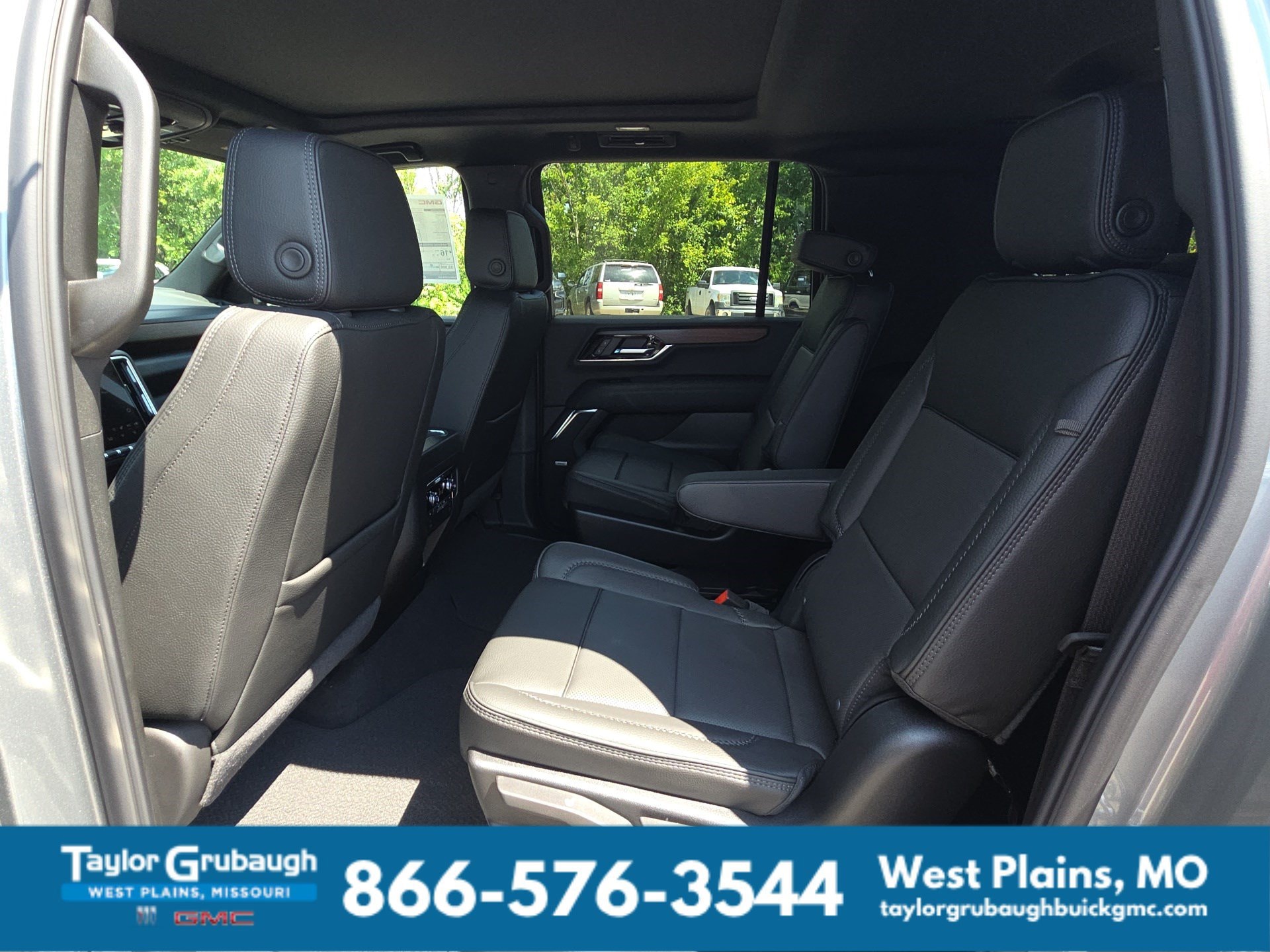2026 GMC Yukon XL Denali - Photo 28