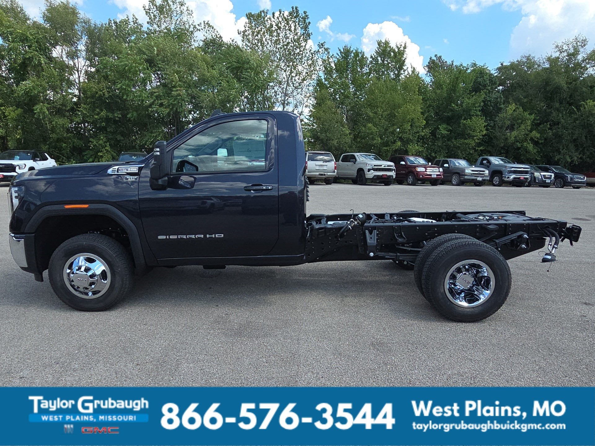 2026 GMC Sierra 3500 Chassis Cab SLE - Photo 5