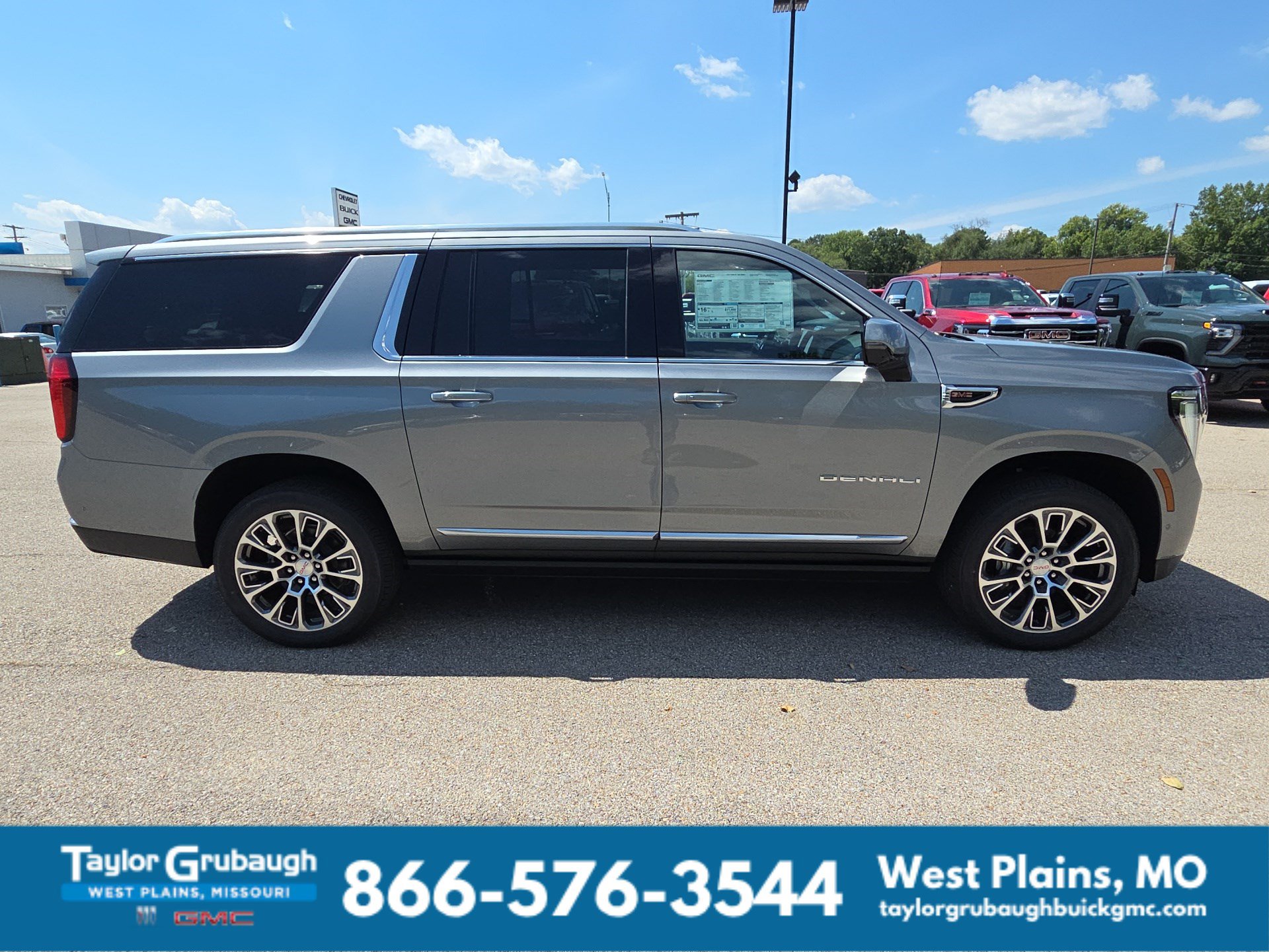 2026 GMC Yukon XL Denali - Photo 9