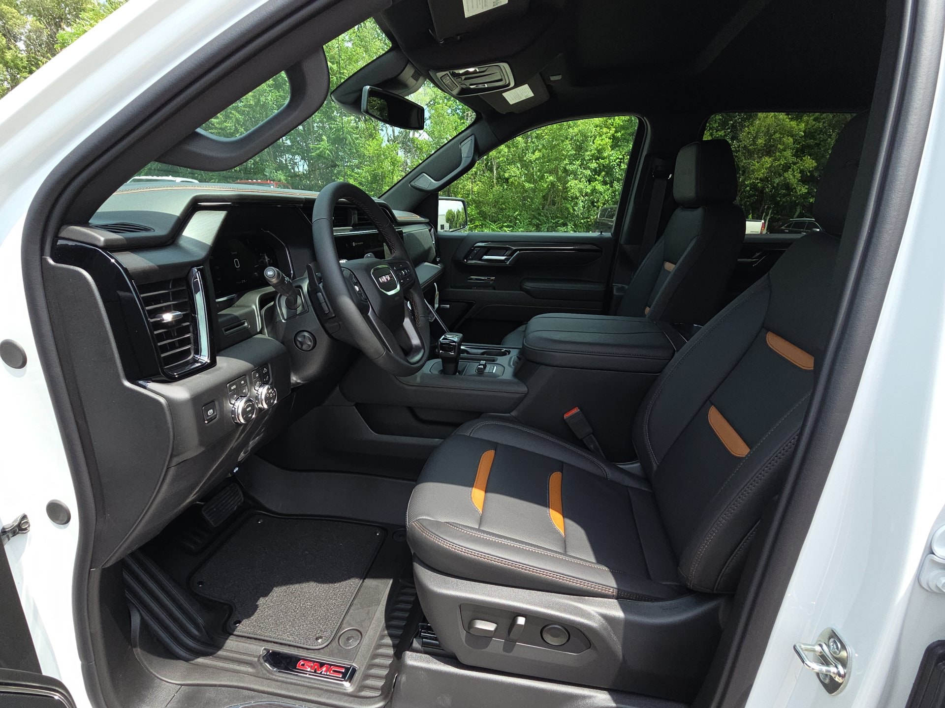 2026 GMC Sierra 1500 AT4 - Photo 17