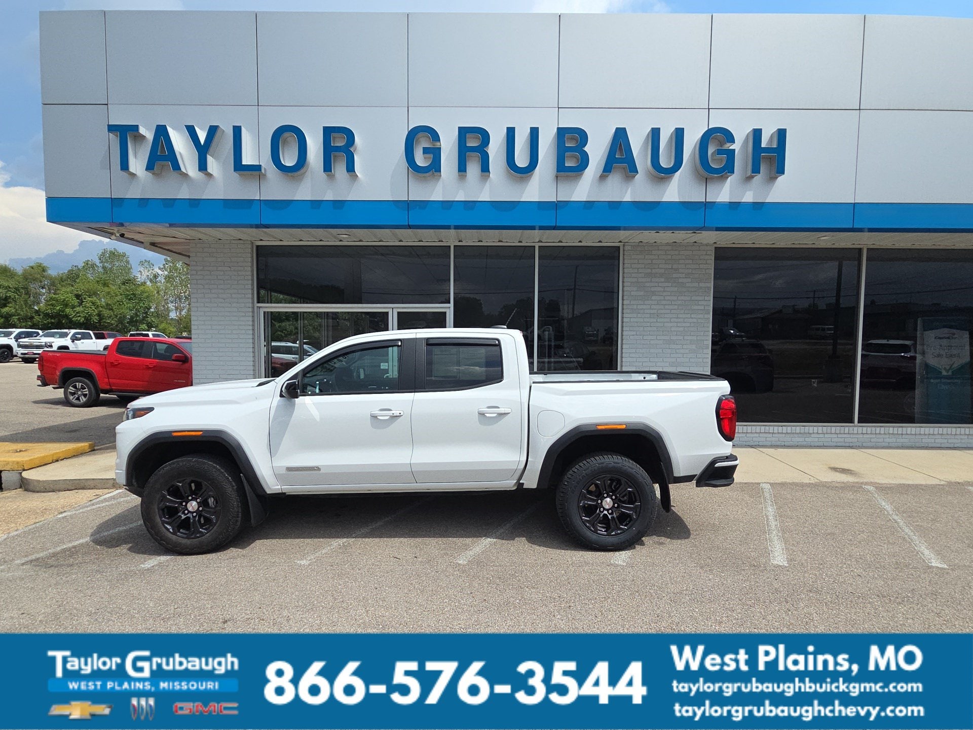 Summit White 2024 GMC Canyon Pickup Truck 4X2 Automatic