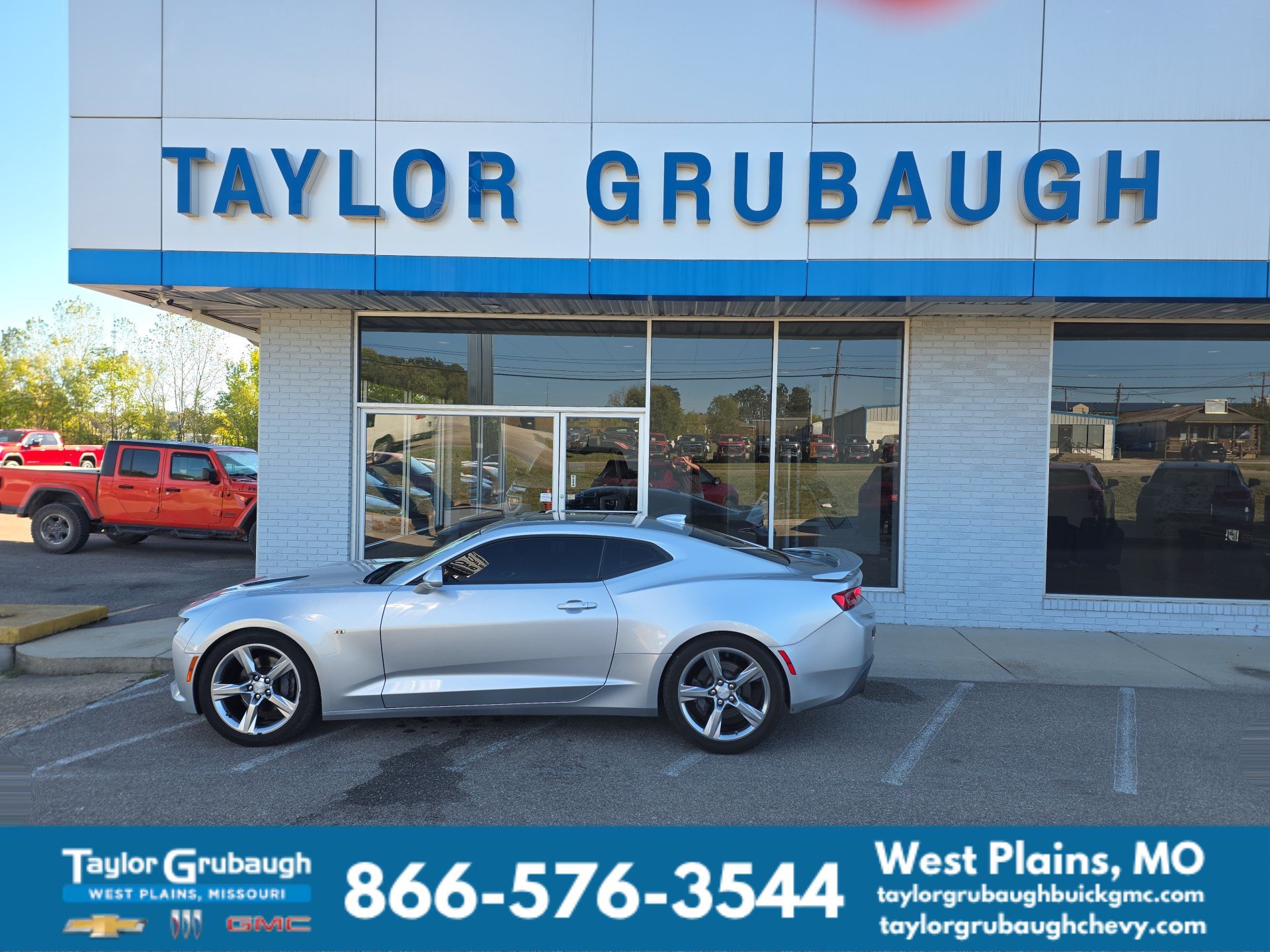 Silver ICE Metallic 2017 Chevrolet Camaro Coupe Rear-Wheel Drive Automatic