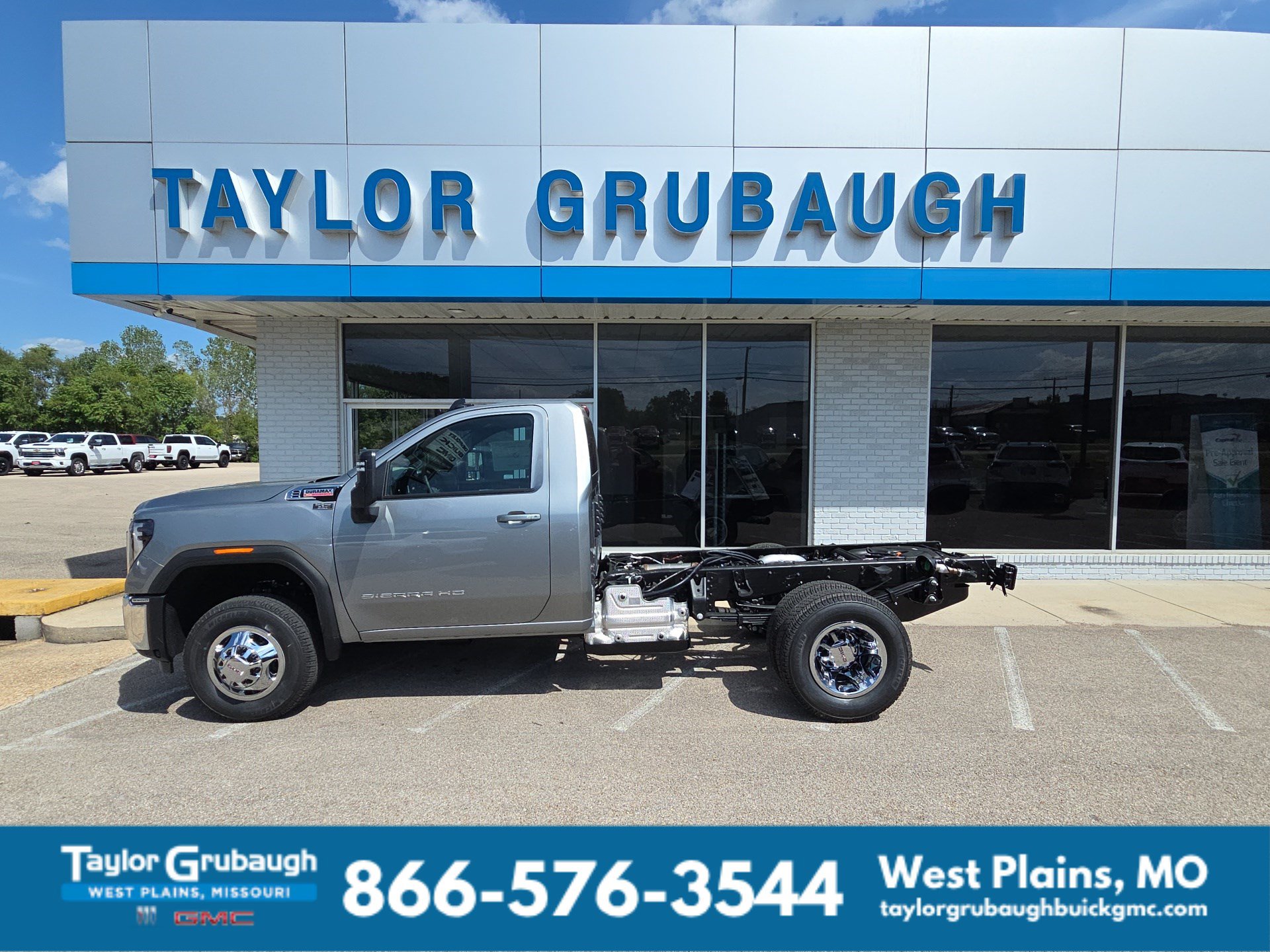 Sterling Metallic 2026 GMC Sierra 3500HD Chassis Pickup Truck Four-Wheel Drive Automatic