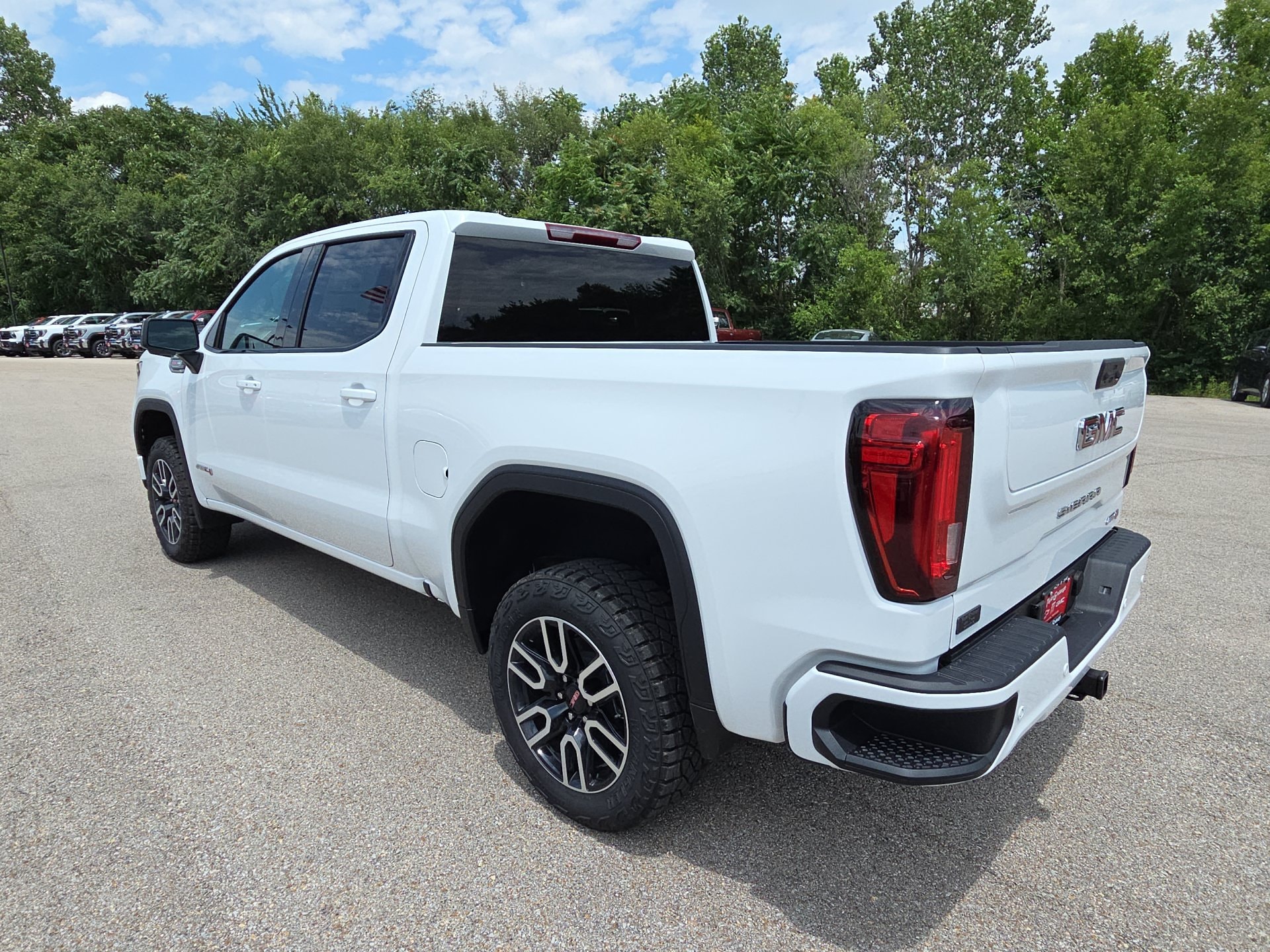 2026 GMC Sierra 1500 AT4 - Photo 6