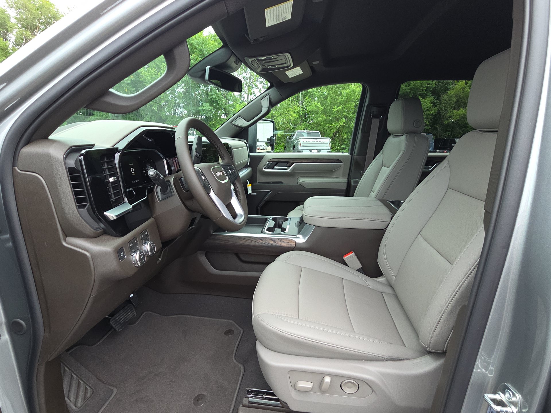 2026 GMC Sierra 2500HD SLT - Photo 16