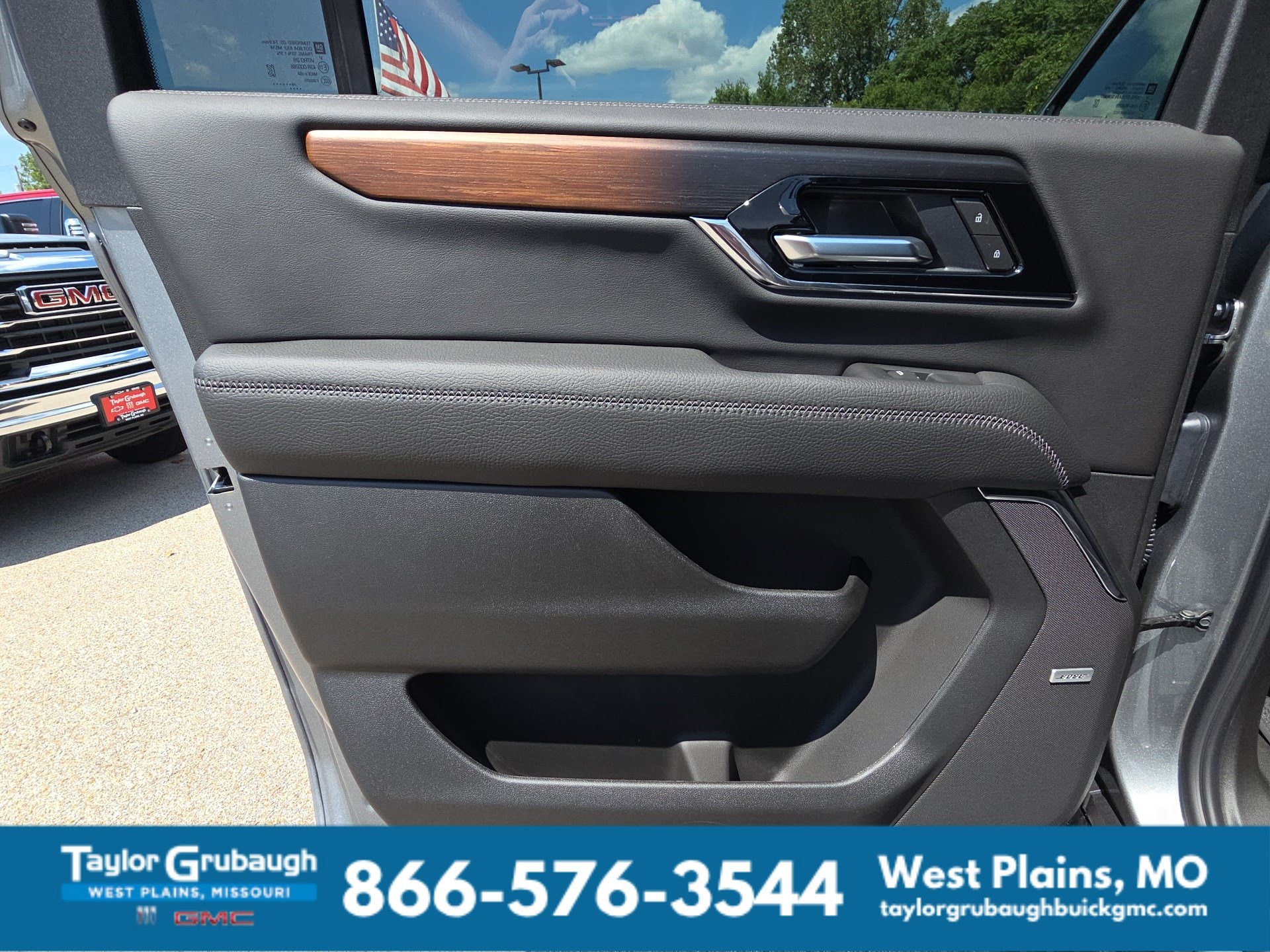 2026 GMC Yukon XL Denali - Photo 27