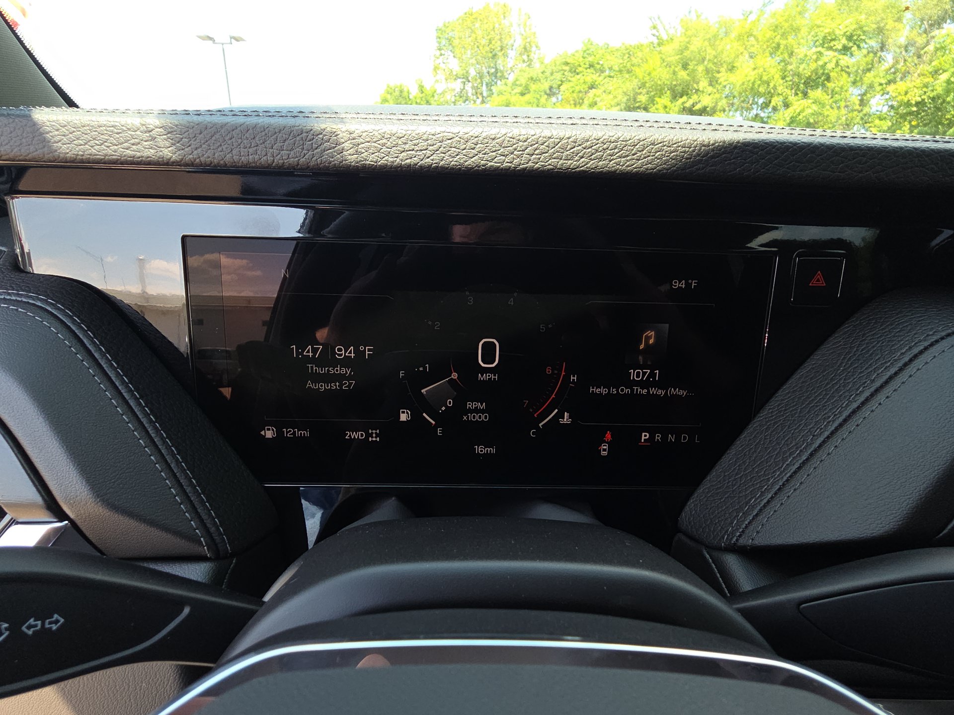 2026 GMC Yukon XL Denali - Photo 16