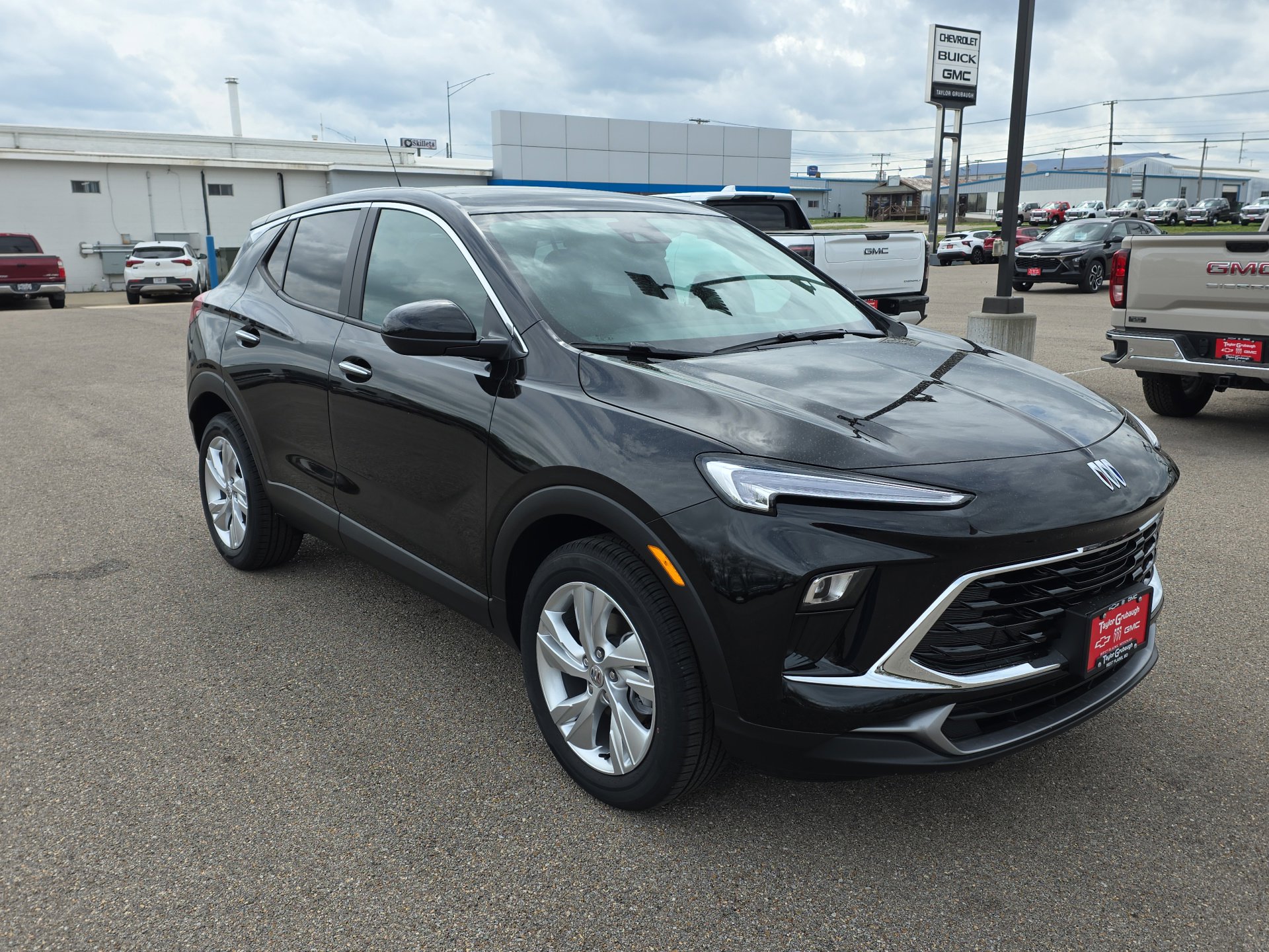 View vehicle photo 2