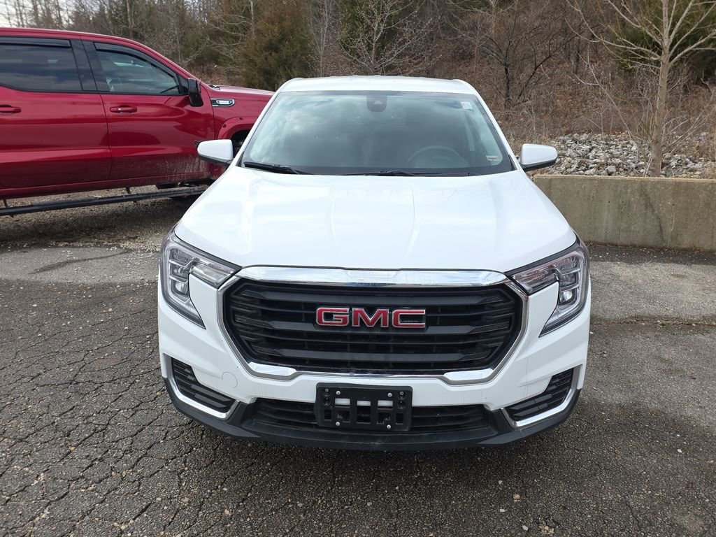 Used 2024 GMC Terrain SLE SUV