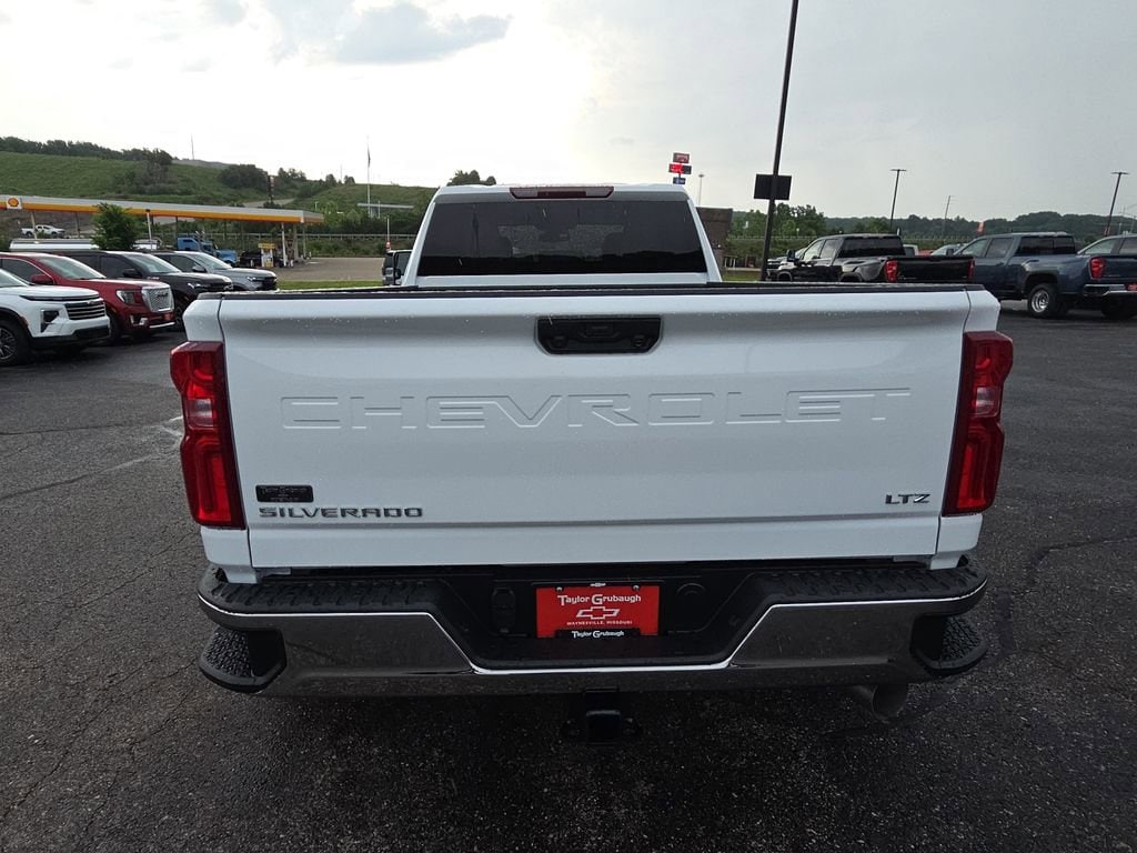 2026 Chevrolet Silverado 3500 HD LTZ - Photo 7