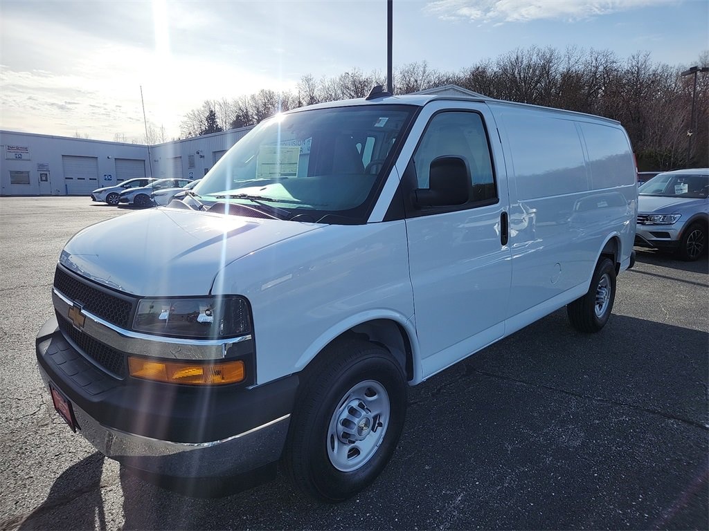 New 2025 Chevrolet Express Cargo 2500 WT Van