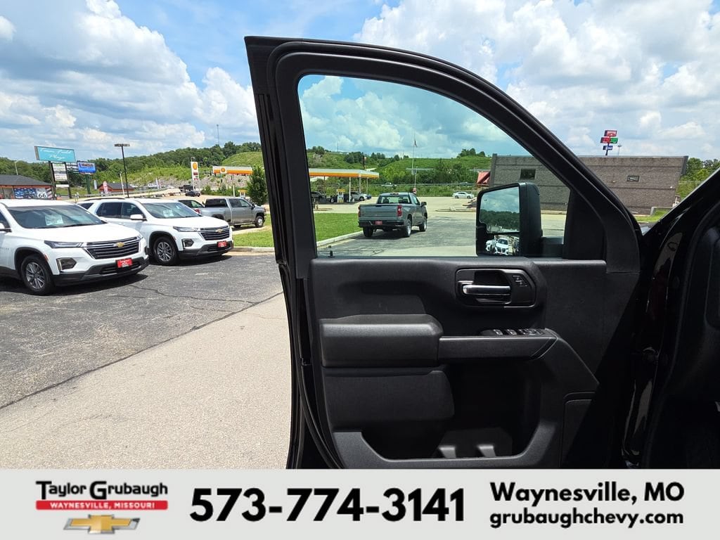 2026 Chevrolet Silverado 2500 HD Custom - Photo 13