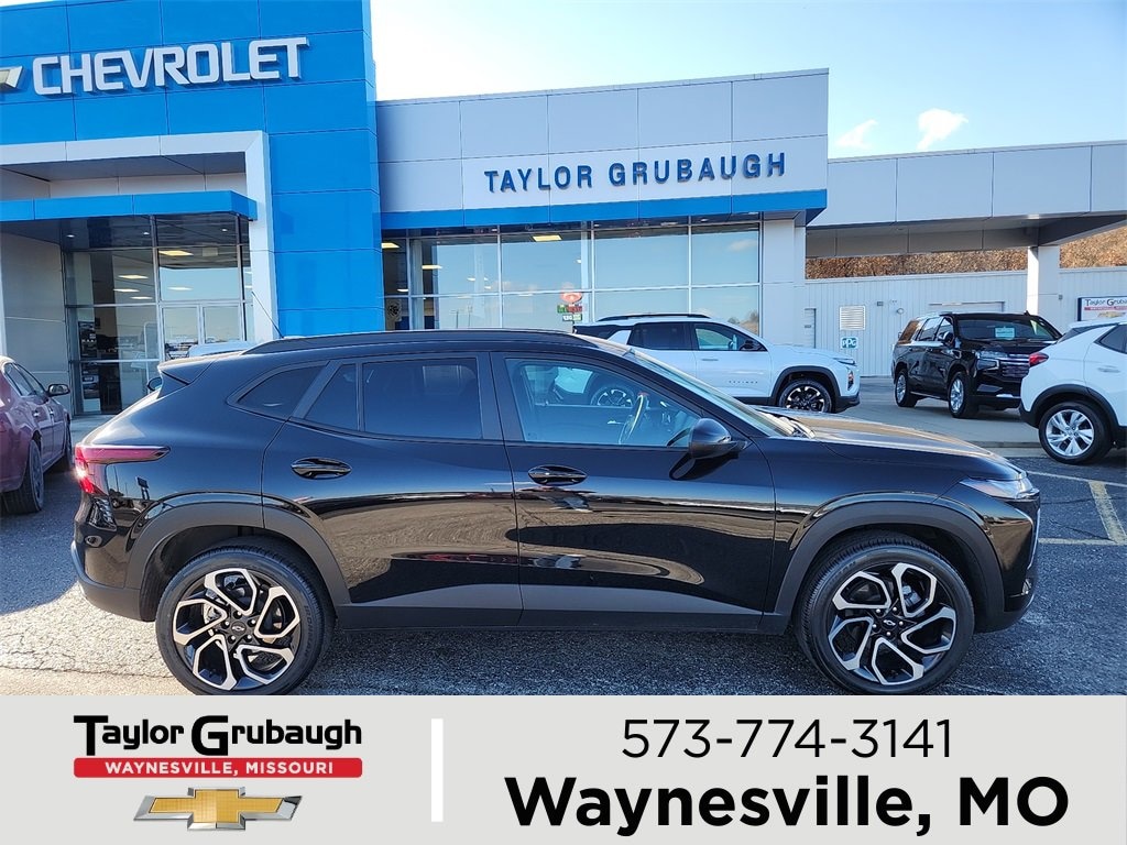 Used 2024 Chevrolet Trax 2RS SUV