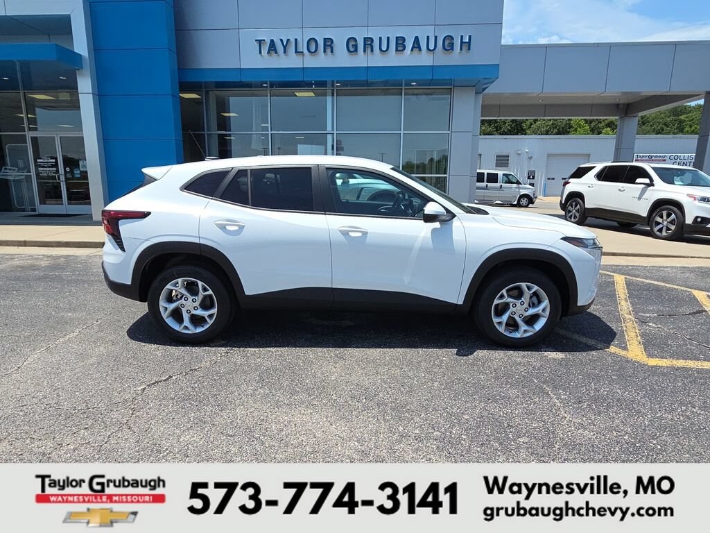 New 2026 Chevrolet Trax LS SUV