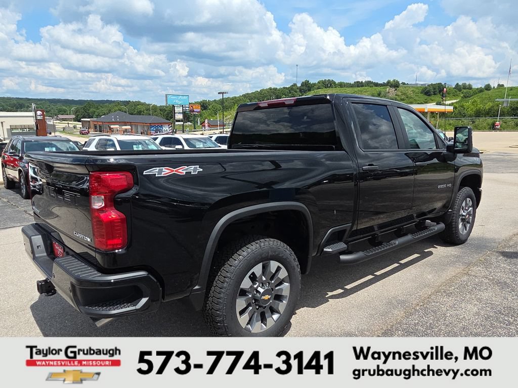 2026 Chevrolet Silverado 2500 HD Custom - Photo 9