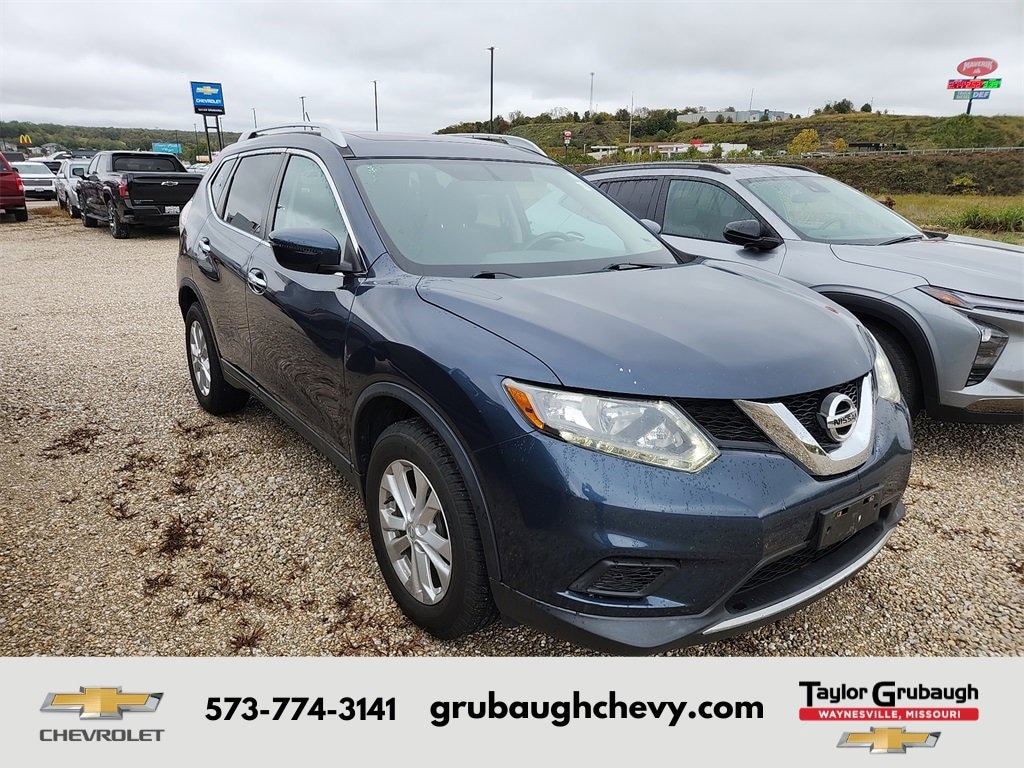 Used 2016 Nissan Rogue SV