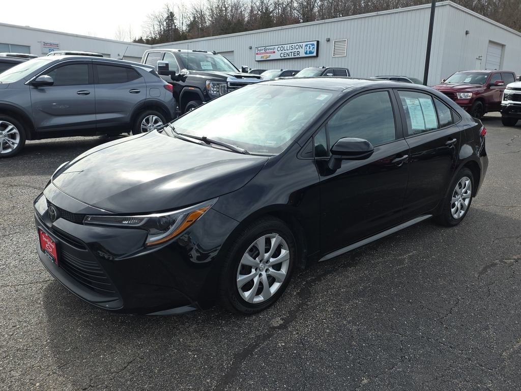 Used 2024 Toyota Corolla LE