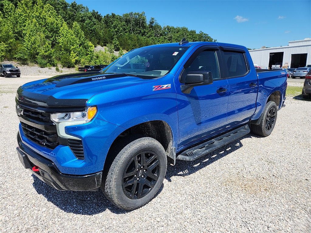 2023 Chevrolet Silverado 1500 LT Trail Boss photo 3