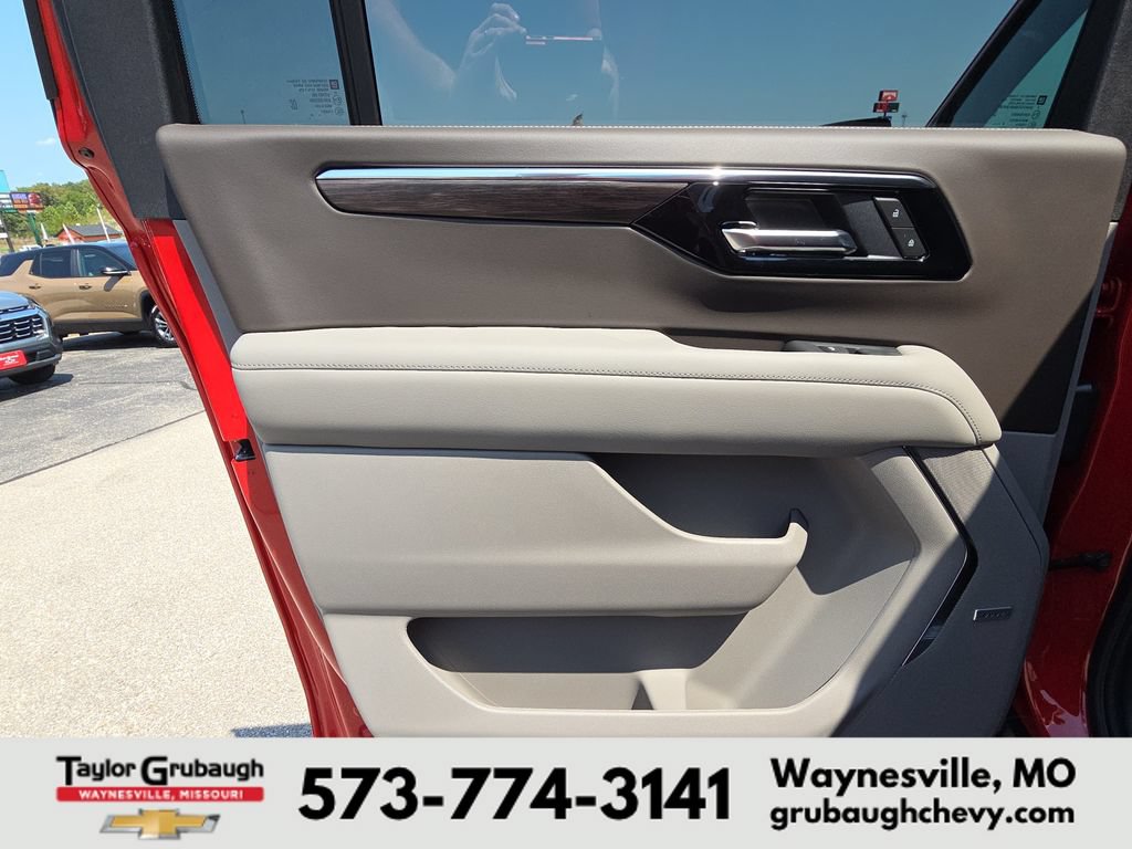 2026 Chevrolet Suburban LT - Photo 26