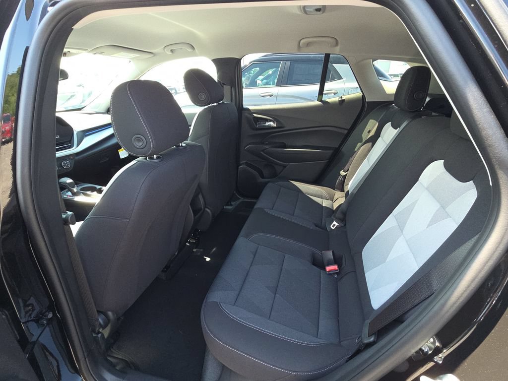 2026 Chevrolet Trax LS - Photo 28