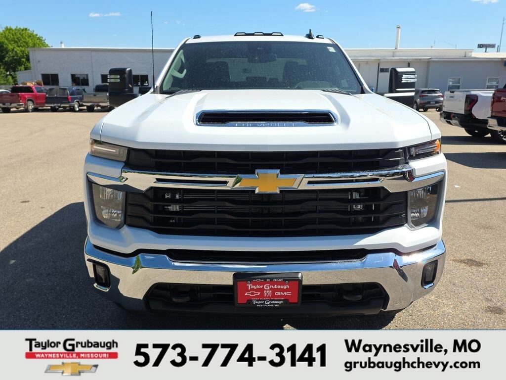 New 2026 Chevrolet Silverado 3500 HD Chassis Cab LT Truck