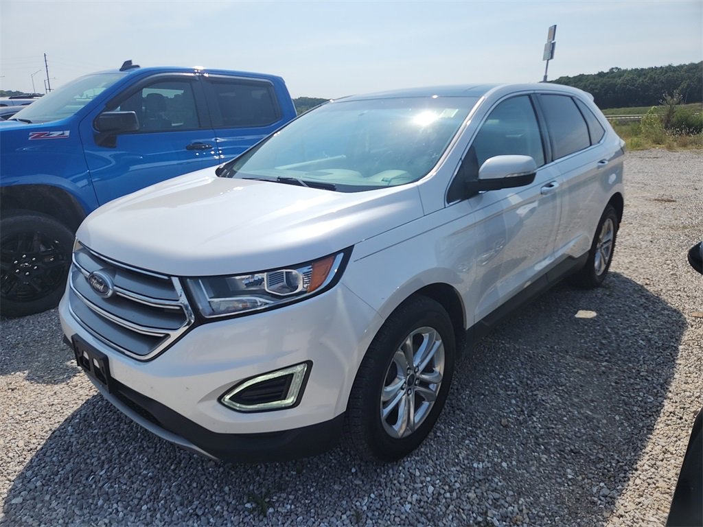 2016 Ford Edge SEL photo 3
