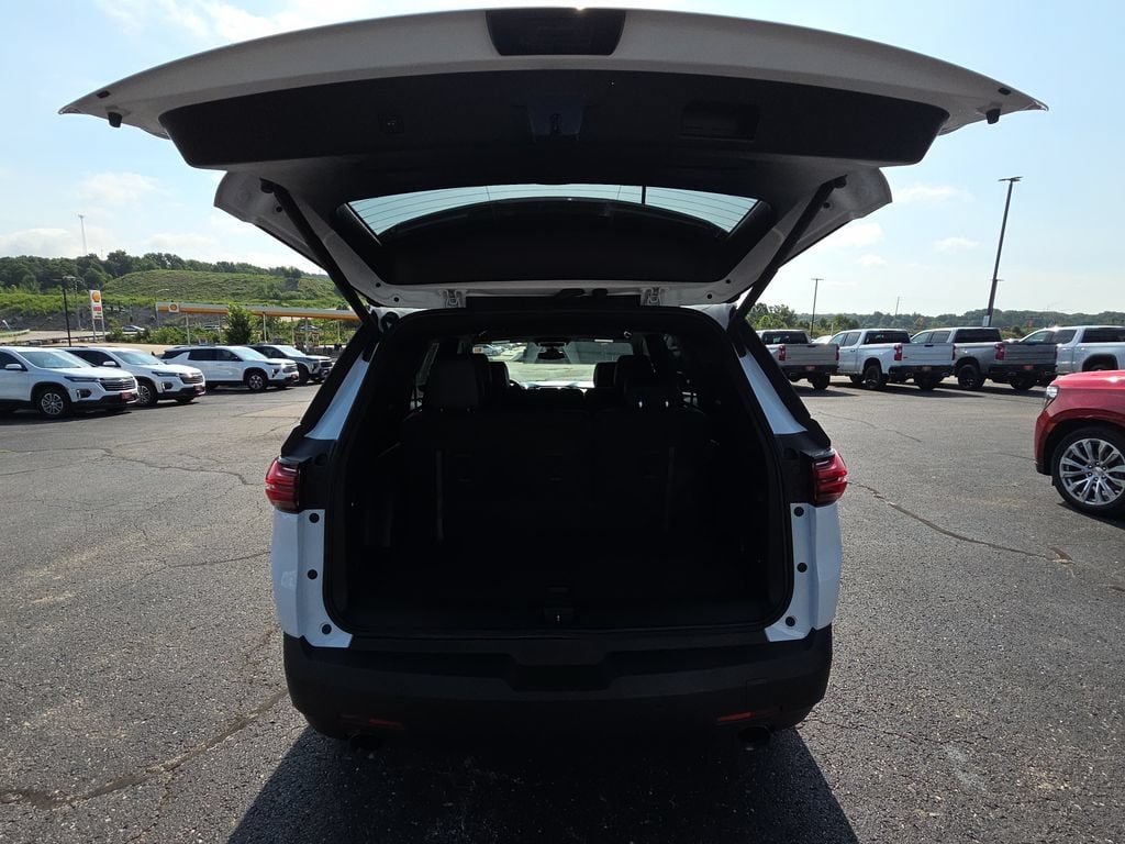 2023 Chevrolet Traverse 3LT - Photo 32