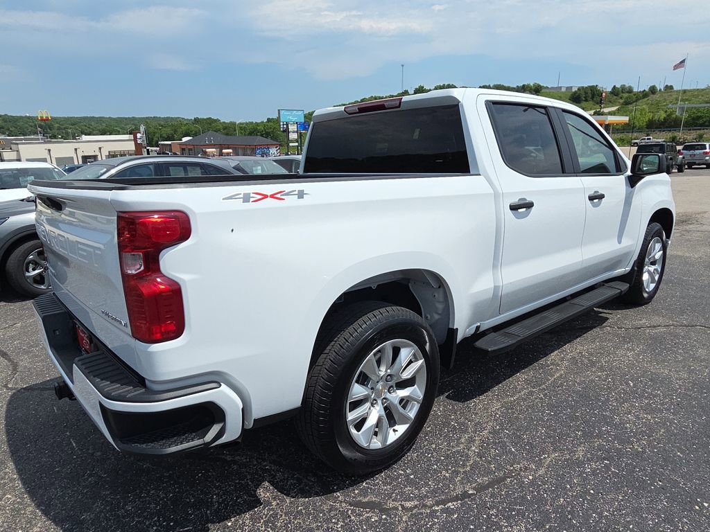 2026 Chevrolet Silverado 1500 Custom - Photo 9