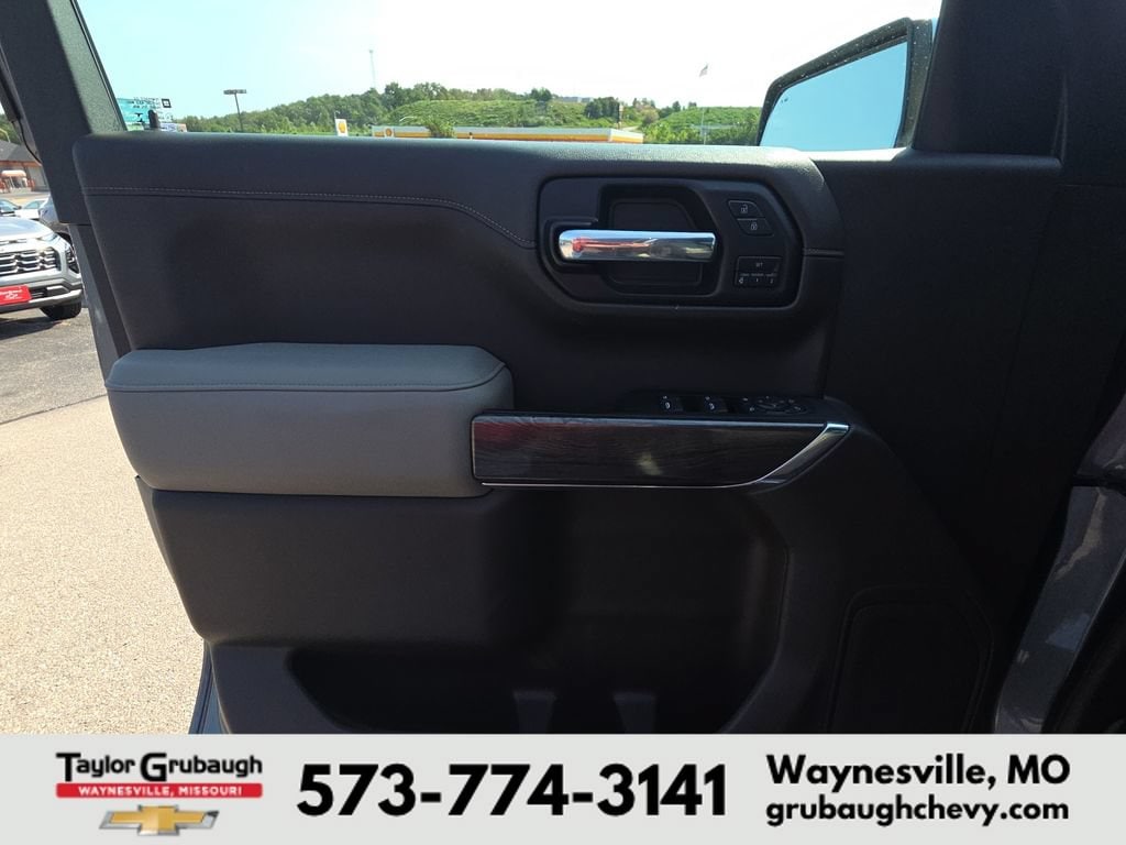 2021 Chevrolet Silverado 1500 LTZ - Photo 13