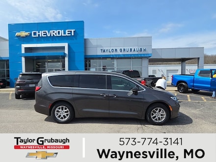 2023 Chrysler Pacifica Touring L