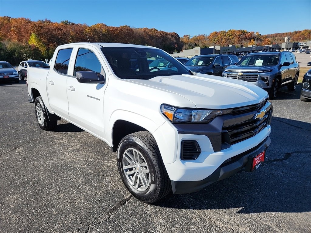 New 2025 Chevrolet Colorado WT/LT Truck