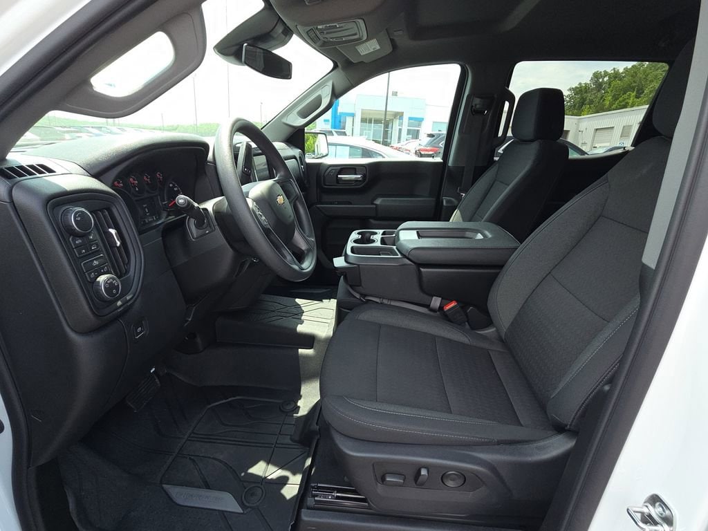 2026 Chevrolet Silverado 1500 Custom - Photo 16
