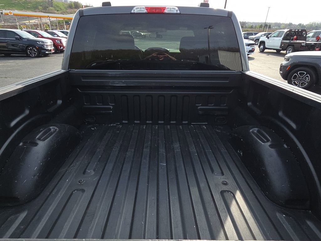 2022 Ford F-150 XL - Photo 8