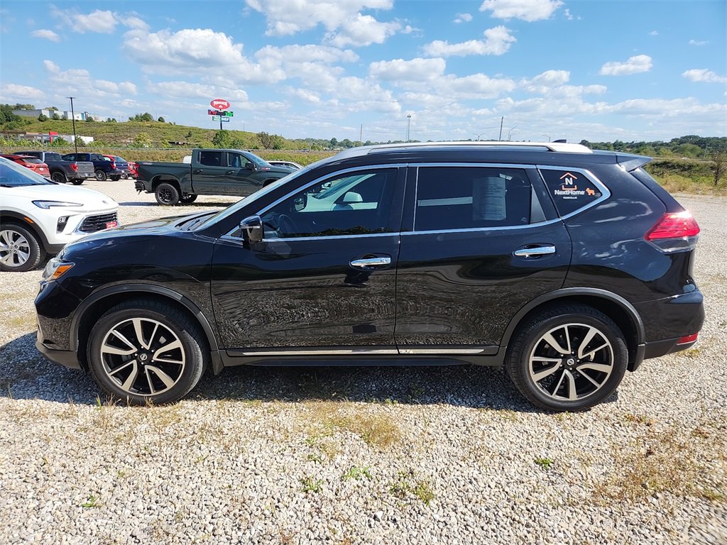 2017 Nissan Rogue SL photo 3