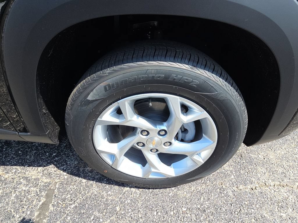 2026 Chevrolet Trax LS - Photo 10
