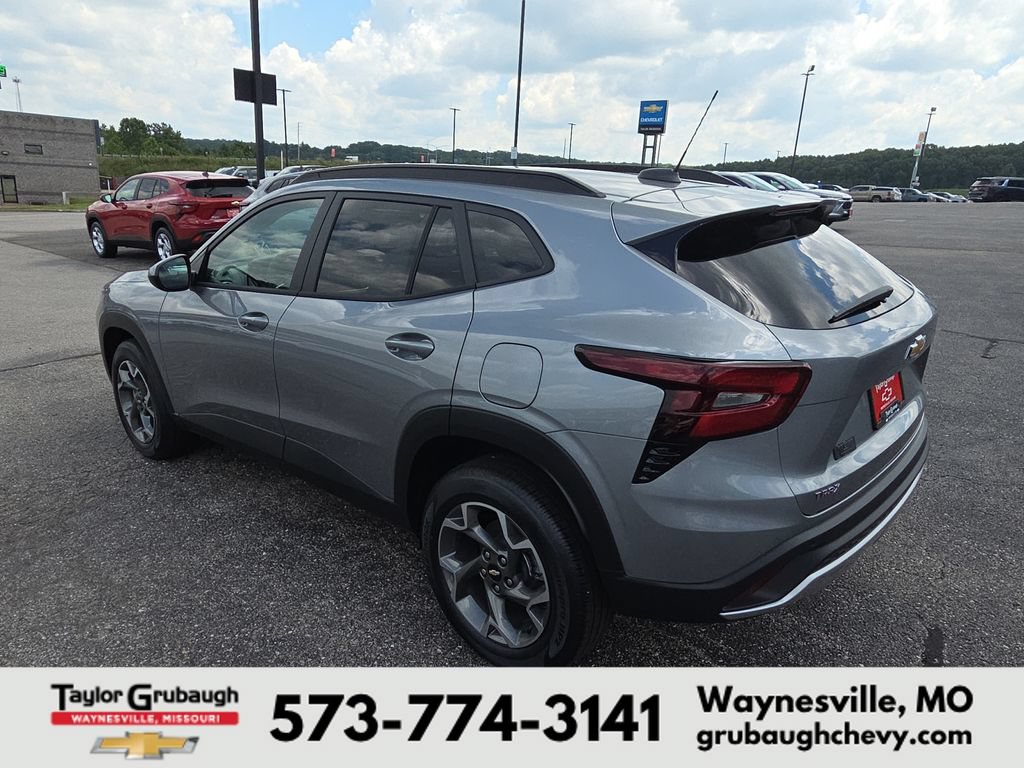 2026 Chevrolet Trax LT - Photo 6