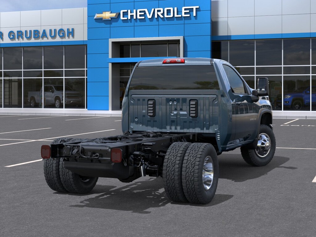 New 2026 Chevrolet Silverado 3500 HD Chassis Cab LT Truck