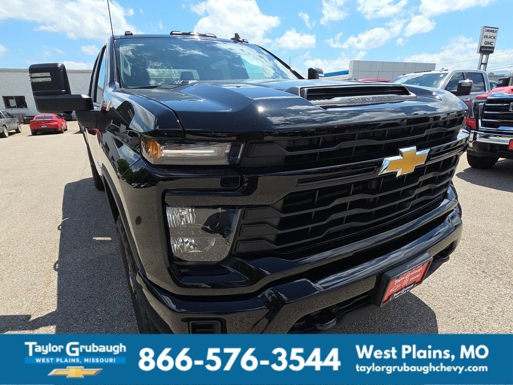 2026 Chevrolet Silverado 2500 HD Custom - Photo 12