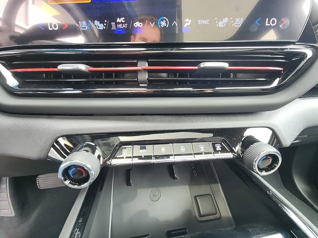 2026 Chevrolet Silverado EV Trail Boss - Photo 21