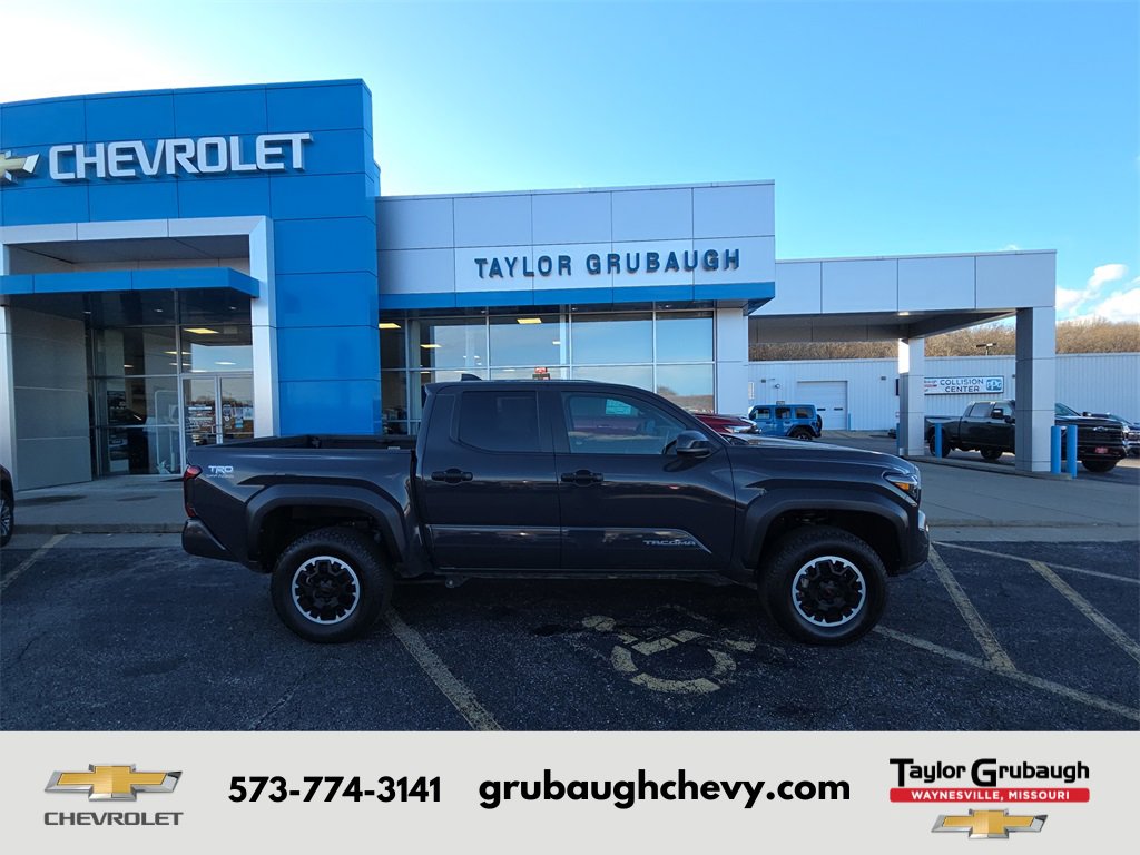 2024 Toyota Tacoma TRD Off Road's photo