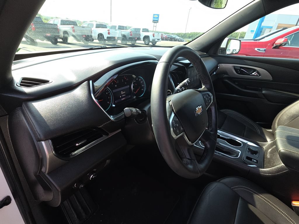 2023 Chevrolet Traverse 3LT - Photo 14
