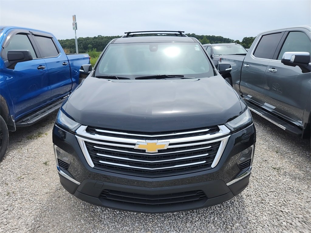 2023 Chevrolet Traverse Cloth photo 2