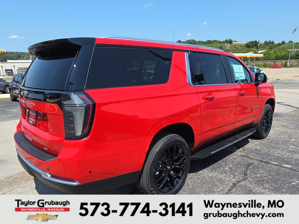 2026 Chevrolet Suburban LT - Photo 8