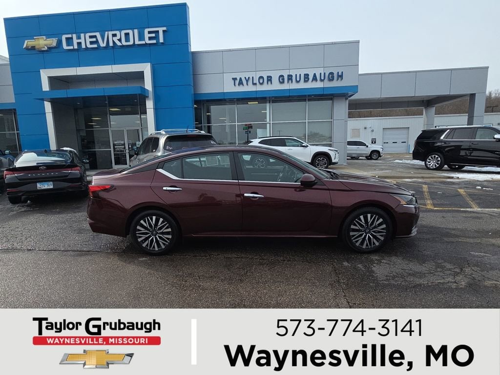 2023 Nissan Altima SV