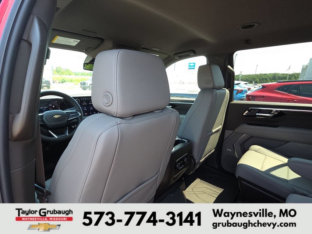 2026 Chevrolet Suburban LT - Photo 27