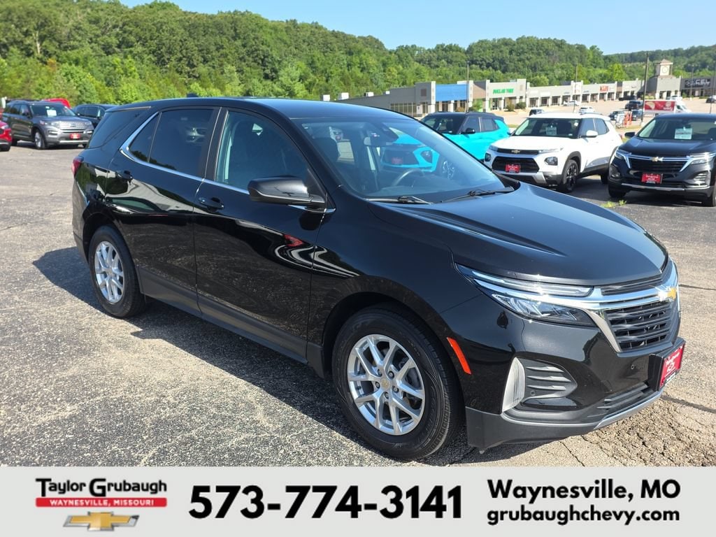 Used 2022 Chevrolet Equinox LT with VIN 2GNAXJEV2N6118759 for sale in Waynesville, MO